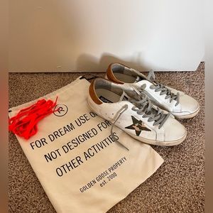 Men’s Super-Star Leather Low Top Sneakers